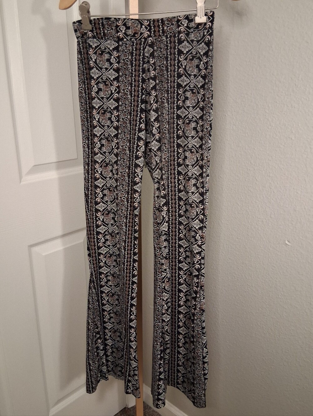 shosho Black and White Patterned Wide Leg Pants